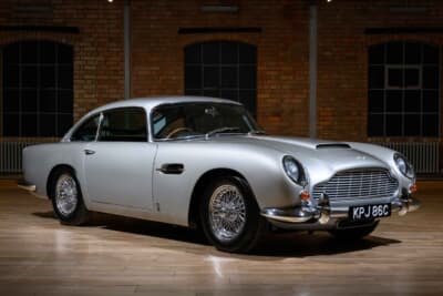 1965年式アストンマーティンDB5：現代のスーパーツアラーDB12にも影響を与えた1965年式アストンマーティンDB5