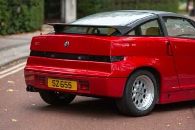 6万5250ポンド（邦貨換算約1318万円）で落札されたアルファ ロメオ「SZ」（C）iconicauctioneers