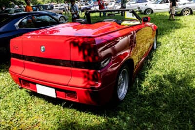 アルファ ロメオ RZ：オープンモデルのRZ。クーペモデルのSZから派生したモデルだ