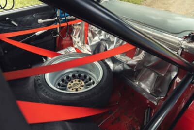 14万9500ユーロ（邦貨換算約2670万円）で落札されたランチア「デルタHFインテグラーレ ムレット・ストラダーレ」（C）Bonhams