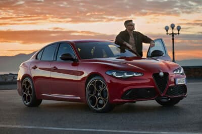 アルファ ロメオ ジュリア INTENSA:エトナレッドカラーモデルは28台の限定販売