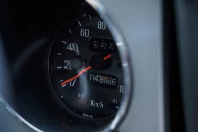 日産 チェリークーペX-1R:走行距離は1周している様子である