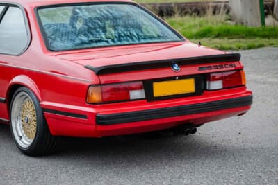 5万5125ポンド（邦貨換算約1147万円）で落札されたBMW「635CSi」（C）iconicauctioneers