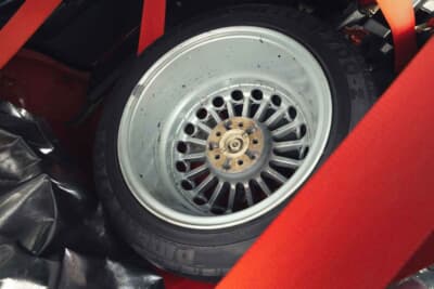 14万9500ユーロ（邦貨換算約2670万円）で落札されたランチア「デルタHFインテグラーレ ムレット・ストラダーレ」（C）Bonhams