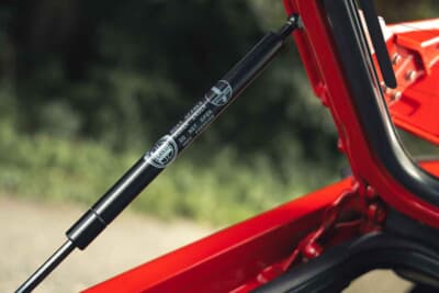 14万9500ユーロ（邦貨換算約2670万円）で落札されたランチア「デルタHFインテグラーレ ムレット・ストラダーレ」（C）Bonhams