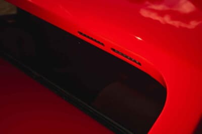 5万7500ユーロ（邦貨換算約1030万円）で落札されたフェラーリ「208GT4」（C）Bonhams