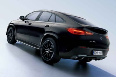 Mercedes-Benz GLE 450 d 4MATIC Coupe Sports Night Edition(ISG):スマートなクーペシルエットのリアビュー