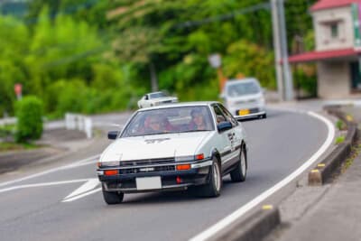 AE86スプリンタートレノでやってきた蛭子毅／梅田臣宏組