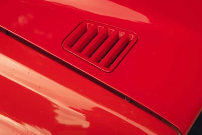 14万9500ユーロ（邦貨換算約2670万円）で落札されたランチア「デルタHFインテグラーレ ムレット・ストラダーレ」（C）Bonhams