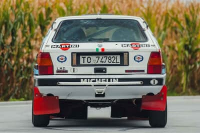 27万250ユーロ(邦貨換算約4760万円)で落札されたランチア「デルタHF インテグラーレ 8V マルティーニ ランチア ワークス サファリ Gr.A」(C)Courtesy of Broad Arrow