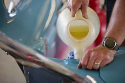 12万ポンド~14万ポンド(邦貨換算約2420万円〜2830万円)で現在も販売中のコスティン「ネイサン」(C)Bonhams