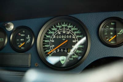 62万3750英ポンド（邦貨換算約1億2475万円）で落札されたランボルギーニ「カウンタック5000クアトロヴァルヴォレ」（C）Courtesy of RM Sotheby's