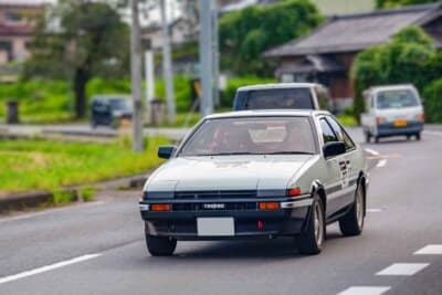 AE86スプリンタートレノでやってきた蛭子毅／梅田臣宏組