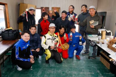 全ドライバーによる集合写真。ターボGPは東北660シリーズのなかでも本来の（草レース）に近く、参加しやすいカテゴリーなのだ