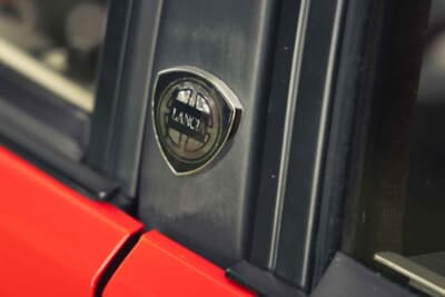 14万9500ユーロ（邦貨換算約2670万円）で落札されたランチア「デルタHFインテグラーレ ムレット・ストラダーレ」（C）Bonhams