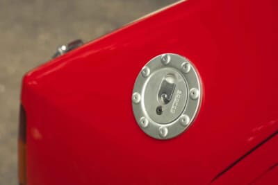 14万9500ユーロ（邦貨換算約2670万円）で落札されたランチア「デルタHFインテグラーレ ムレット・ストラダーレ」（C）Bonhams