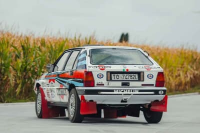 27万250ユーロ(邦貨換算約4760万円)で落札されたランチア「デルタHF インテグラーレ 8V マルティーニ ランチア ワークス サファリ Gr.A」(C)Courtesy of Broad Arrow