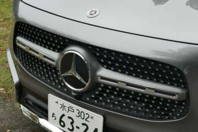 メルセデス・ベンツ GLB 200 d 4MATIC アーバンスターズ：メルセデス・ベンツというとまずエンブレム（＝ブランド）に目が行きがちだが、じつはまさに超実用車である
