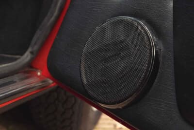 5万7500ユーロ（邦貨換算約1030万円）で落札されたフェラーリ「208GT4」（C）Bonhams