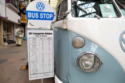 VWタイプ2:バス停を模したスペック表。ノーマルと自身の愛車との違いを表記しており、変更箇所が分かりやすい