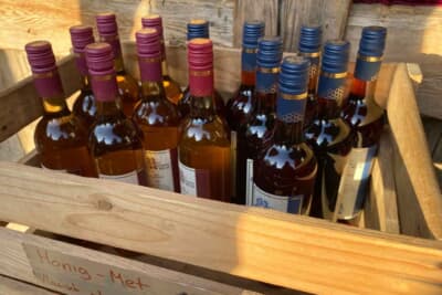 はちみつワインが販売されていました。どんなお味がするのでしょうね