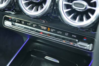 メルセデス・ベンツ GLB 200 d 4MATIC アーバンスターズ：空調コントロールパネルの使い勝手がいい