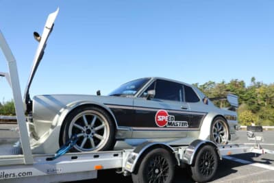 日産 スカイライン：スカイラインはスカイラインで運びたいを実現した