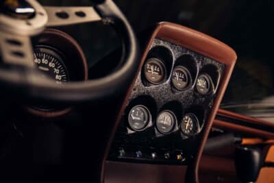 129万8750英ポンド（邦貨換算約2億6900万円）で落札されたランボルギーニ「P400ミウラ」（C）Courtesy of RM Sotheby's