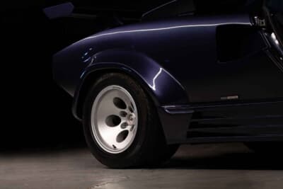 62万3750英ポンド（邦貨換算約1億2475万円）で落札されたランボルギーニ「カウンタック5000クアトロヴァルヴォレ」（C）Courtesy of RM Sotheby's