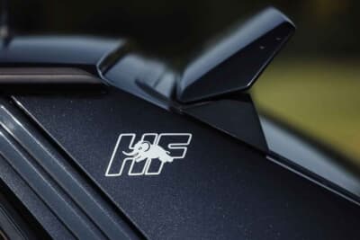 20万1250ユーロ(邦貨換算約3530万円)で落札されたランチア「デルタHF インテグラーレ エボルツィオーネ I マルティーニ5」(C)Courtesy of Broad Arrow