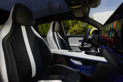 メルセデス・ベンツGLB：上級グレードの350 4MATICではメルセデスの頂点に立つSクラス級の仕立てを随所に見る