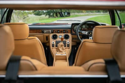 13万2750ポンド（邦貨換算約2761万円）で落札されたランボルギーニ「エスパーダS2」（C）iconicauctioneers