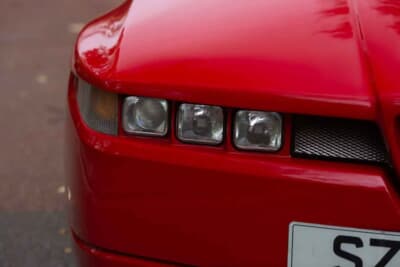 6万5250ポンド（邦貨換算約1318万円）で落札されたアルファ ロメオ「SZ」（C）iconicauctioneers