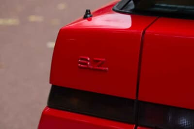 6万5250ポンド（邦貨換算約1318万円）で落札されたアルファ ロメオ「SZ」（C）iconicauctioneers