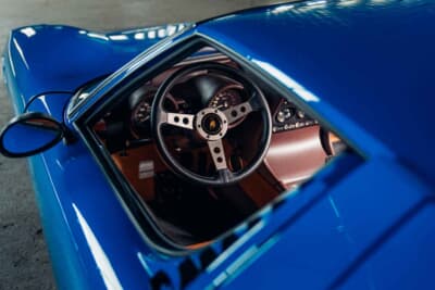 129万8750英ポンド（邦貨換算約2億6900万円）で落札されたランボルギーニ「P400ミウラ」（C）Courtesy of RM Sotheby's