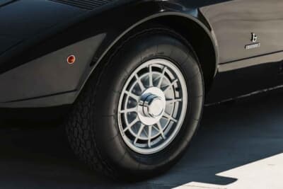 16万1000ユーロ（邦貨換算約2830万円）で落札されたマセラティ「カムシン」（C）Courtesy of Broad Arrow