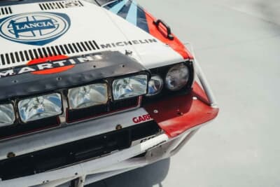 27万250ユーロ(邦貨換算約4760万円)で落札されたランチア「デルタHF インテグラーレ 8V マルティーニ ランチア ワークス サファリ Gr.A」(C)Courtesy of Broad Arrow