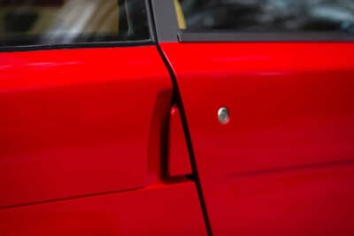 6万5250ポンド（邦貨換算約1318万円）で落札されたアルファ ロメオ「SZ」（C）iconicauctioneers