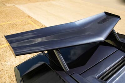 62万3750英ポンド（邦貨換算約1億2475万円）で落札されたランボルギーニ「カウンタック5000クアトロヴァルヴォレ」（C）Courtesy of RM Sotheby's