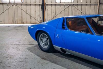 129万8750英ポンド（邦貨換算約2億6900万円）で落札されたランボルギーニ「P400ミウラ」（C）Courtesy of RM Sotheby's