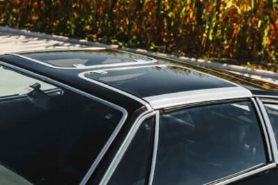 16万1000ユーロ（邦貨換算約2830万円）で落札されたマセラティ「カムシン」（C）Courtesy of Broad Arrow