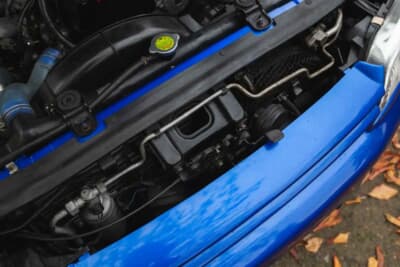 4万ポンド〜5万ポンド（邦貨換算約832万〜1040万円）で現在も販売中の日産R32型「スカイラインGT-R」（C）iconicauctioneers