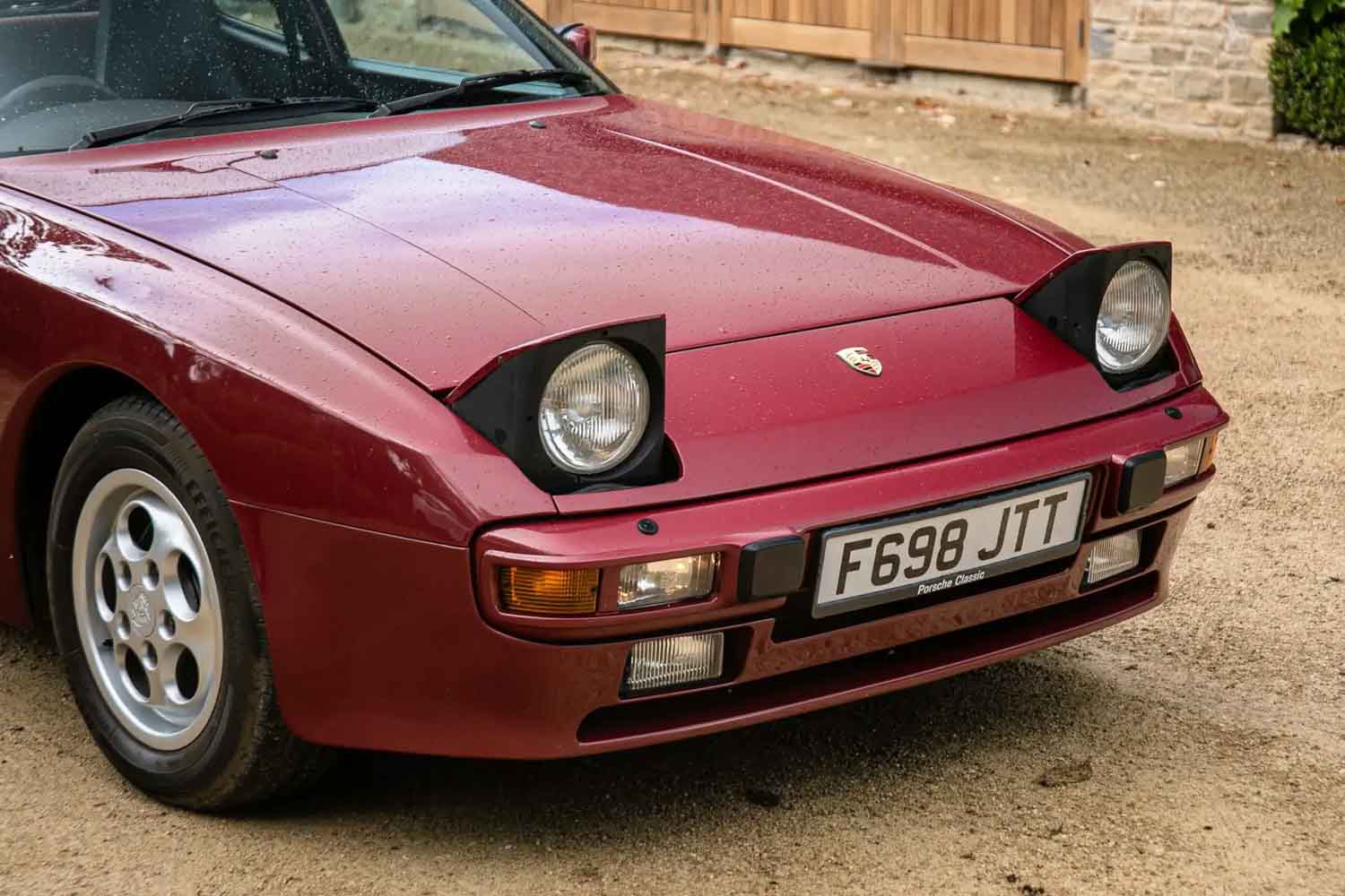 38_AMW_251217_Porsche-944-Lux-