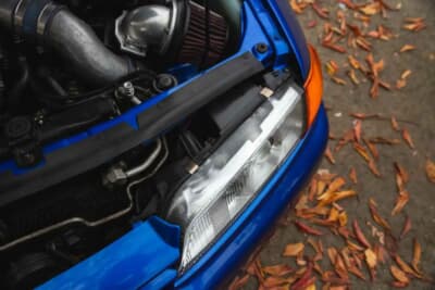 4万ポンド〜5万ポンド（邦貨換算約832万〜1040万円）で現在も販売中の日産R32型「スカイラインGT-R」（C）iconicauctioneers