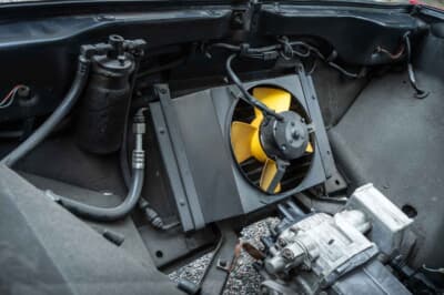 11万5000ユーロ（邦貨換算約2040万円）で落札されたデ・トマソ「パンテーラ」（C）Bonhams