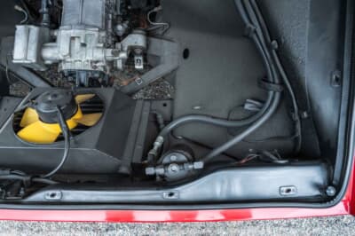 11万5000ユーロ（邦貨換算約2040万円）で落札されたデ・トマソ「パンテーラ」（C）Bonhams