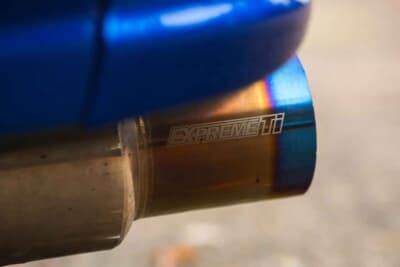 4万ポンド〜5万ポンド（邦貨換算約832万〜1040万円）で現在も販売中の日産R32型「スカイラインGT-R」（C）iconicauctioneers