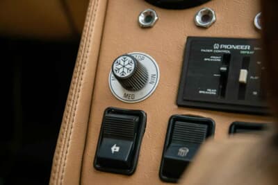 13万2750ポンド（邦貨換算約2761万円）で落札されたランボルギーニ「エスパーダS2」（C）iconicauctioneers