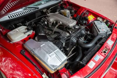 6万5250ポンド（邦貨換算約1318万円）で落札されたアルファ ロメオ「SZ」（C）iconicauctioneers