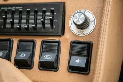 13万2750ポンド（邦貨換算約2761万円）で落札されたランボルギーニ「エスパーダS2」（C）iconicauctioneers